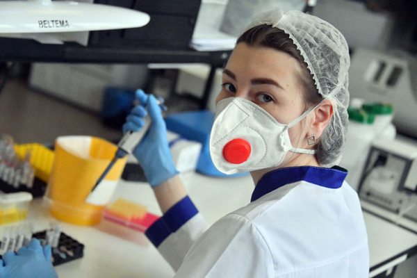 Rusiyada koronavirusa yoluxmada risk qrupunda olanların vaksinasiya tarixi açıqlandı